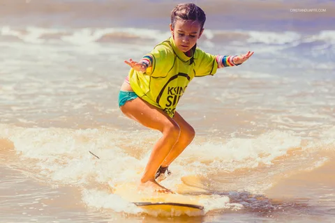 Aula da Kssino Surf Escola na Praia do Cassino